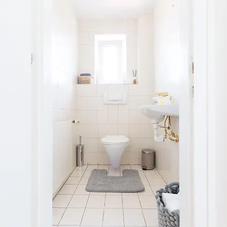 Apartment Luxury House With Pool, Garden, Ac & Sauna
